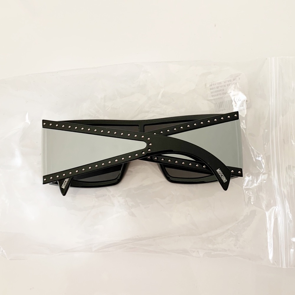 SOLD Moschino Sunglasses, New - Picture 8 of 16